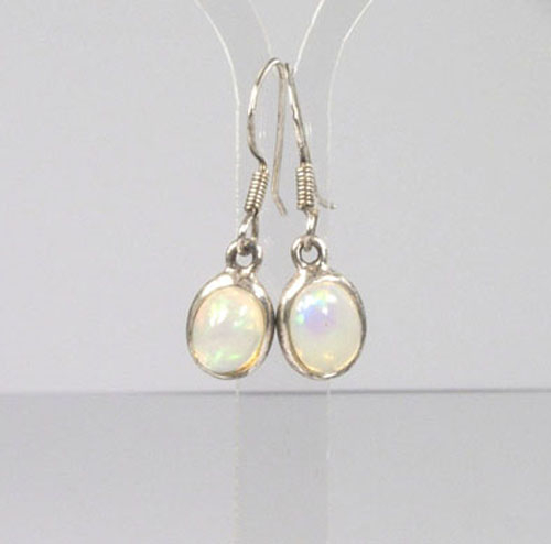 Ohrhänger Edelopal Oval 9x7 mm