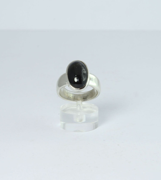 Unikat Ring Stern-Diopsid Oval