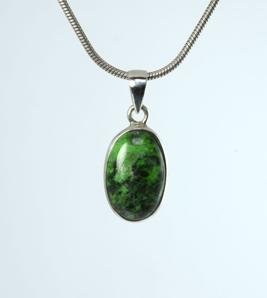 Unikat Anhänger Jade Maw-Sit-Sit Oval 21x13 mm
