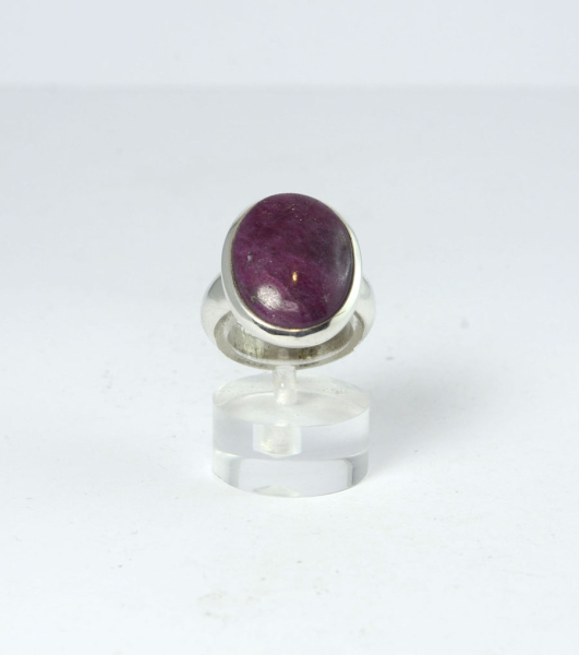 Unikat Ring Rubin Oval 20x15 mm