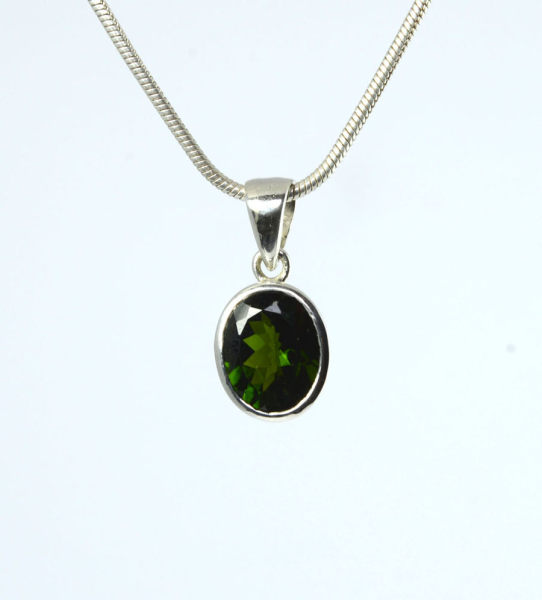 Anhänger Chrom-Diopsid Oval 10x8 mm